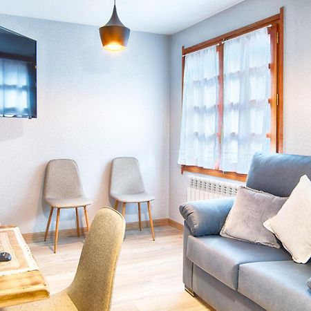 Saplan Real Estate Pensaueth Villa Salardú Kültér fotó